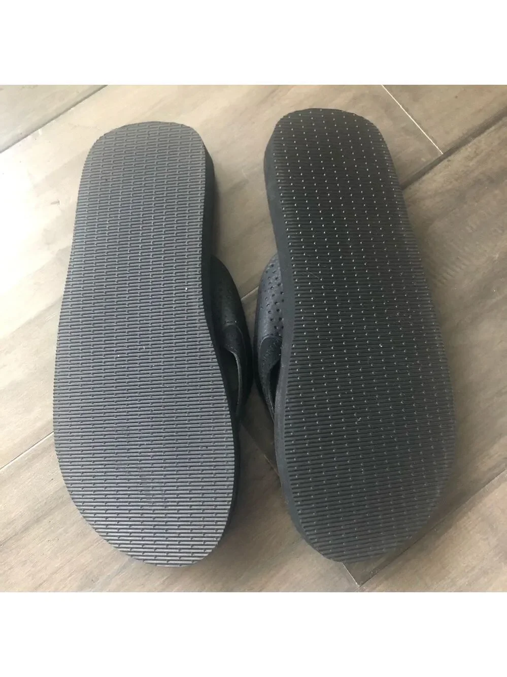 Men’s Reef Flip Flop Sandals - Size 10